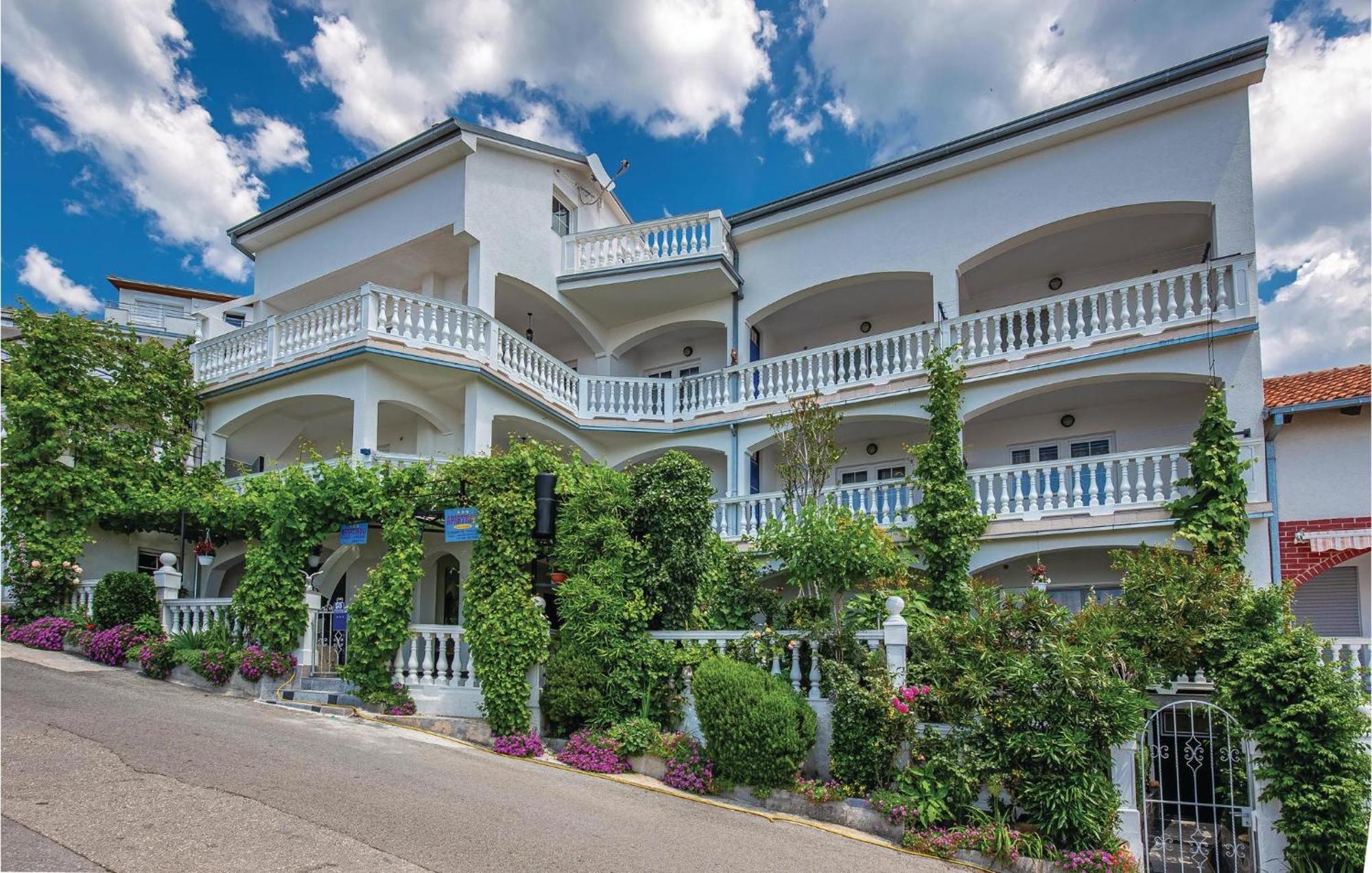 Stunning Apartment In Crikvenica With Wifi Bagian luar foto