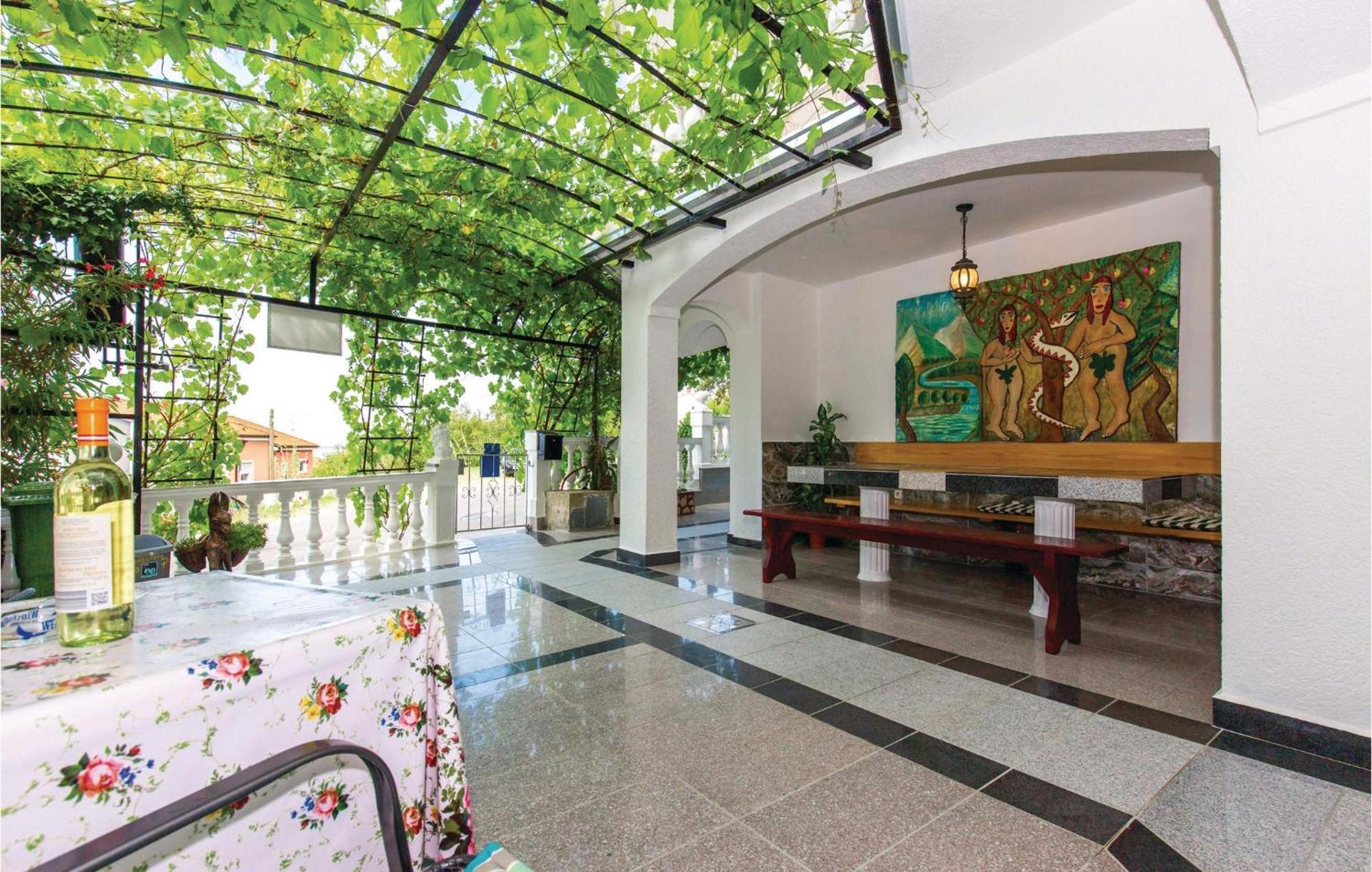 Stunning Apartment In Crikvenica With Wifi Bagian luar foto