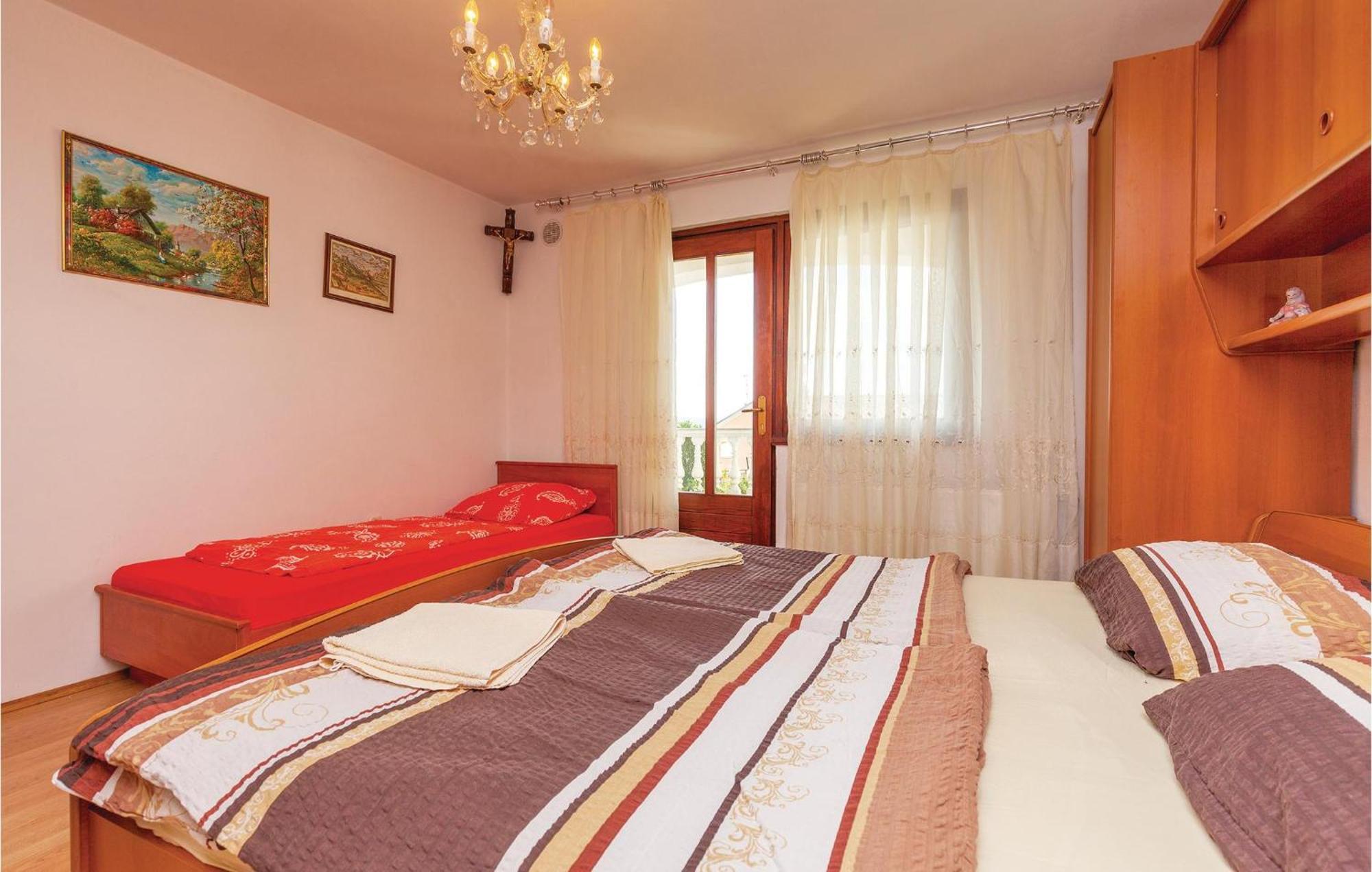 Stunning Apartment In Crikvenica With Wifi Bagian luar foto